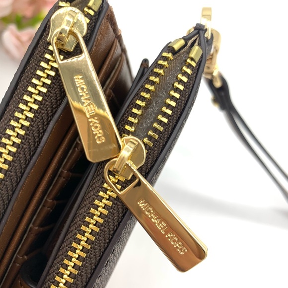 Michael Kors Jet Set Travel Double Zip Wristlet - Brown Signature / Luggage - Picture 5 of 11